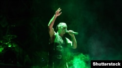 Лідер Rammstein Тіль Ліндеманн під час концерту