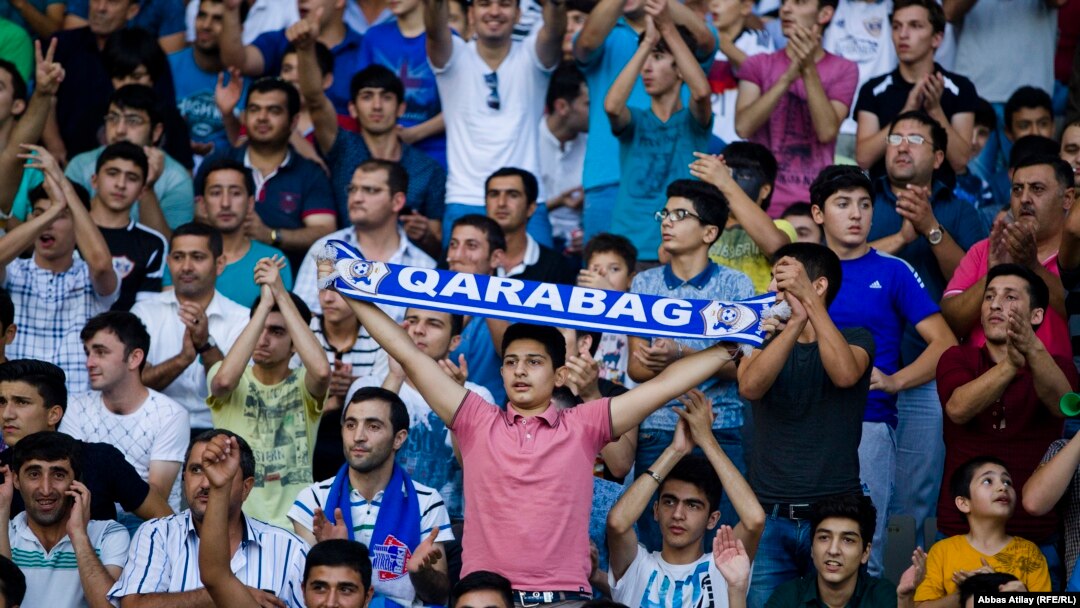 «Qarabağ» azarkeşi.