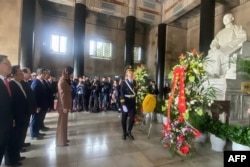 حضور رهبر حزب مخالف دولت تایوان در آرامگاه بنیانگذار جمهوری چین