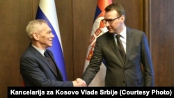 Ambasador Rusije u Beogradu Aleksandar Bocan Harčenko i direktor Kancelarije za Kosovo u Vladi Srbije Petar Petković na sastanku u Beogradu, 26. januara 2026.