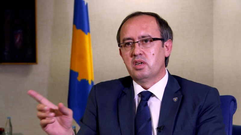 Хоти ja прифаќа одлуката на косовскиот Уставен суд 