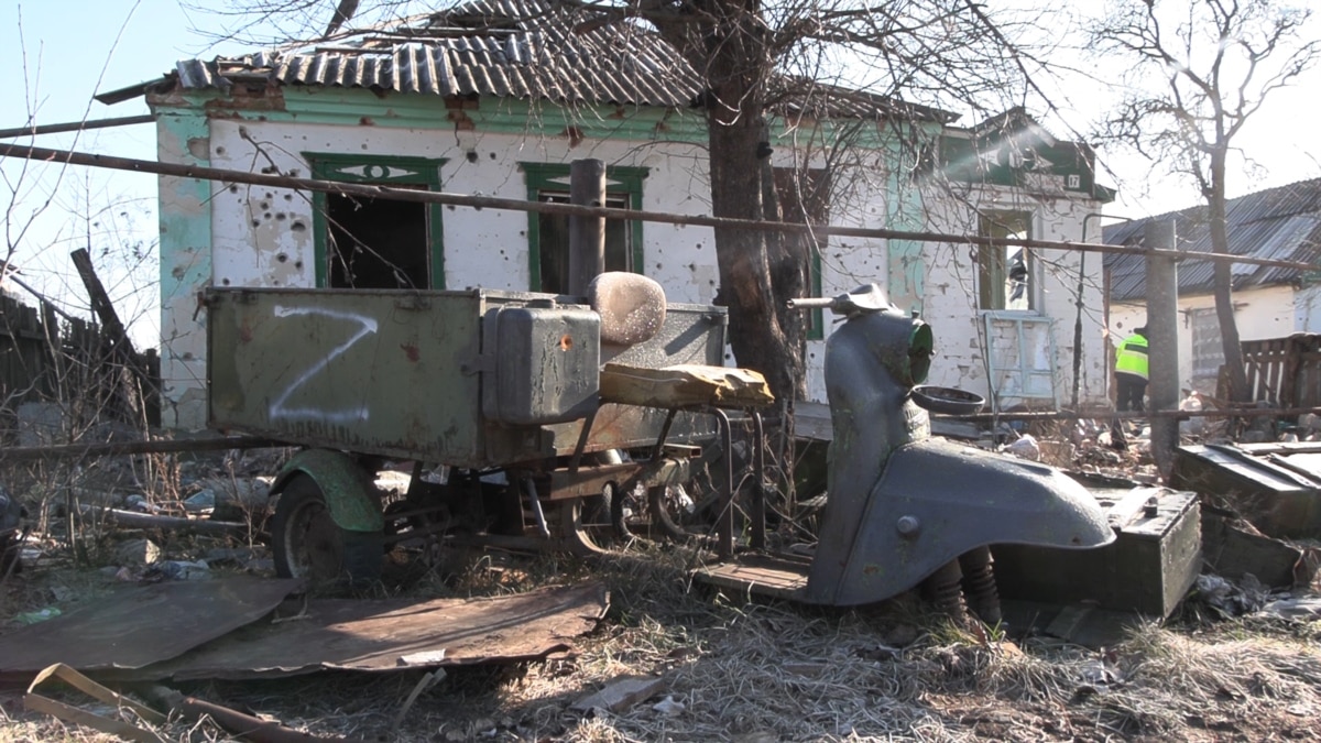 російські військові атакували прикордоння Харківщини, пошкоджені будинки