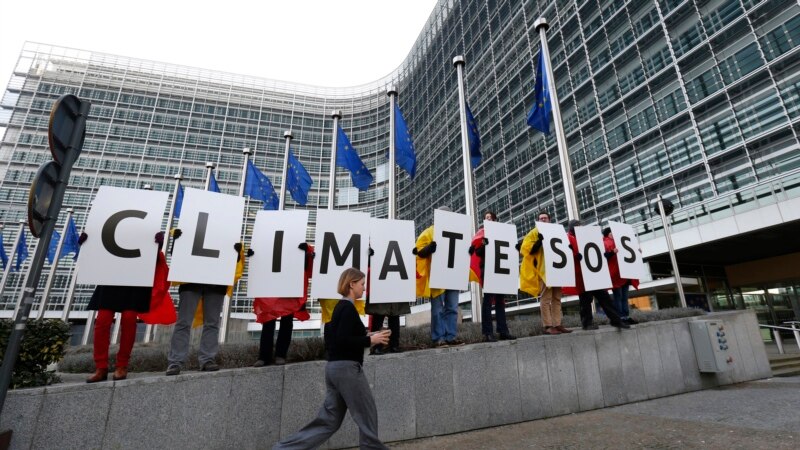 Усвоена новата европска директива за обновливи извори на енергија