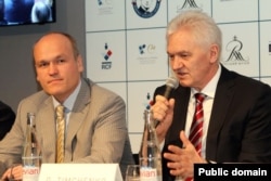Андрей Филатов и Геннадий Тимченко представляли себя в Европе в качестве меценатов российского спорта и искусства.
