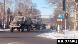 Военная техника ВС РФ на улицах Тореза