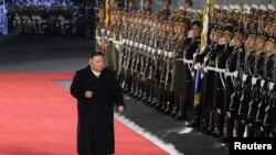 Lideri i Koresë së Veriut, Kim Jong Un, merr pjesë në shënimin e 75-vjetorit të themelimit të ushtrisë verikoreane. 8 shkurt 2023.