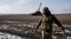 Украинский военнослужащий в районе Бахмута, Донецкая область, 5 февраля 2023