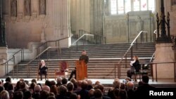 Zelenski u obraćanju britanskim parlamentarcima u dvorani Westminsterske palače, London, 8. veljače 2023.