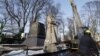 У Києві демонтували пам’ятник генералу Ватутіну – КМДА
