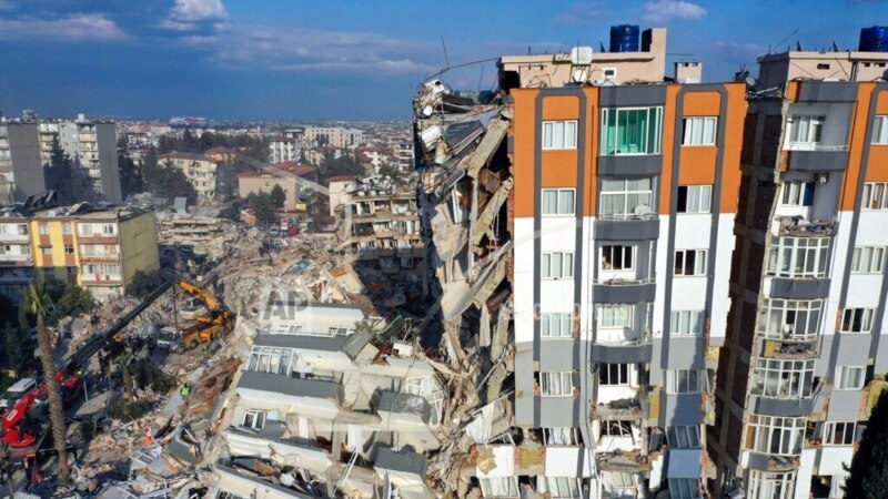 Бројот на жртвите од земјотресот во Турција и Сирија надмина 24.150