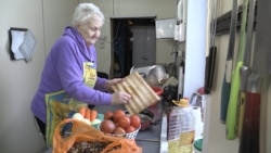 Defying Cancer, Russian Restaurateur Cooks Free Food For The Hungry