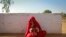 یونیسېف ویلي چې په نړۍ کې به په راتلونکې لسیزه کې ۱۰۰ مېلیونه نجونه د کم عمرۍ د ودونو له خطر سره مخامخ وي. پخوانی انځور