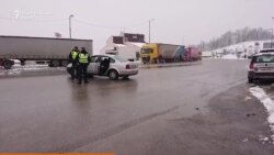 На Деве Баир некои од автомобилите поминаа, па се вратија во Бугарија