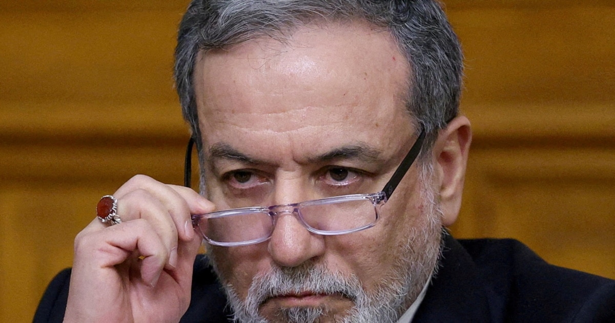 The Foreign Minister of Iran had phone conversations with regional partners