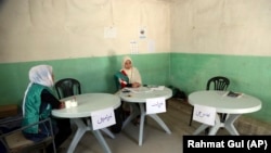 یکی از محلات ثبت نام تقویتی رأی دهندگان در ولایت کابل. June 11, 2019