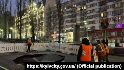 Рух на бульварі Шевченка вже частково обмежували 12 грудня ввечері через аварію на водопровідних мережах