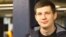 «Він ні в чому не винний»: Батьки ув'язненого білоруського блогера Лосіка розповідають про сина (відео)