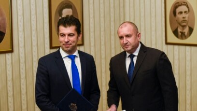 Президентът Румен Радев критикува действията на българското правителство по отношение