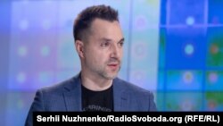 Олексій Арестович звернув увагу на те, що Харків має велику частку російськомовного населення