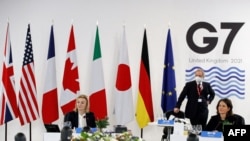 Summit-ul G7 de la Liverpool trebuie să decidă cum se va acționa în cazul unei agresiuni din partea Rusiei asupra Ucrainei. Imagine de la întâlnirea G7.