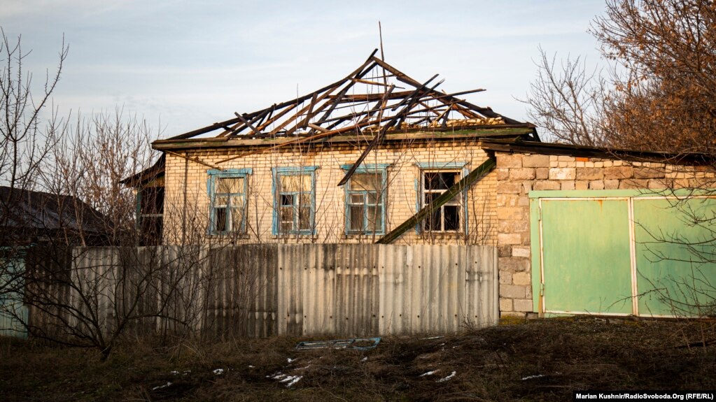 Руйнування в Луганській області, архівне фото