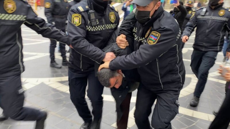 Azerbejdžanska policija uhapsila najmanje 20 demonstranta u Bakuu