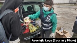 Carla a venit din Elveția să lucreze ca voluntar la Asociația LOGS