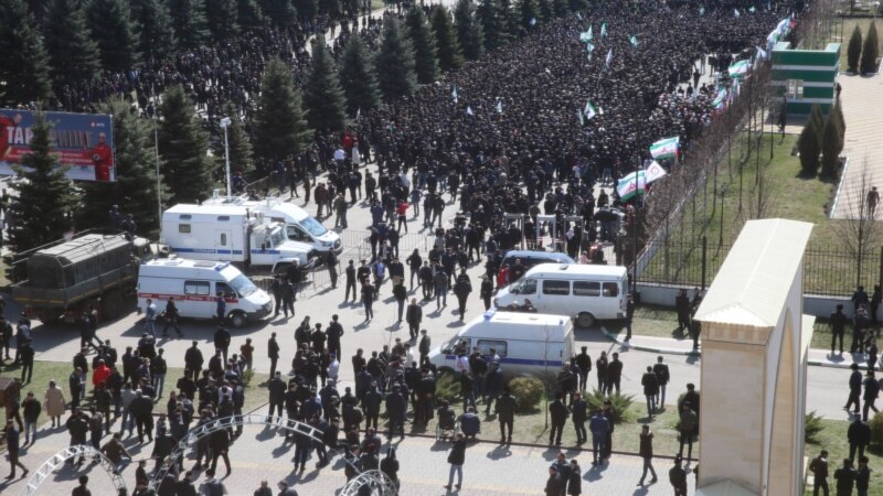 Начался суд над уволенными после митинга в Ингушетии полицейскими