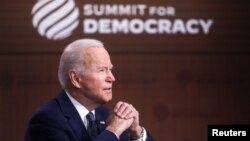 Joe Biden në Samitin për Demokracinë