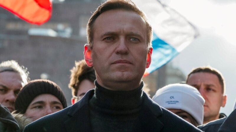 Жемқорлыққа қарсы бітіспес күрескер және Кремльдің ашық жауы. Алексей Навальный кім еді?