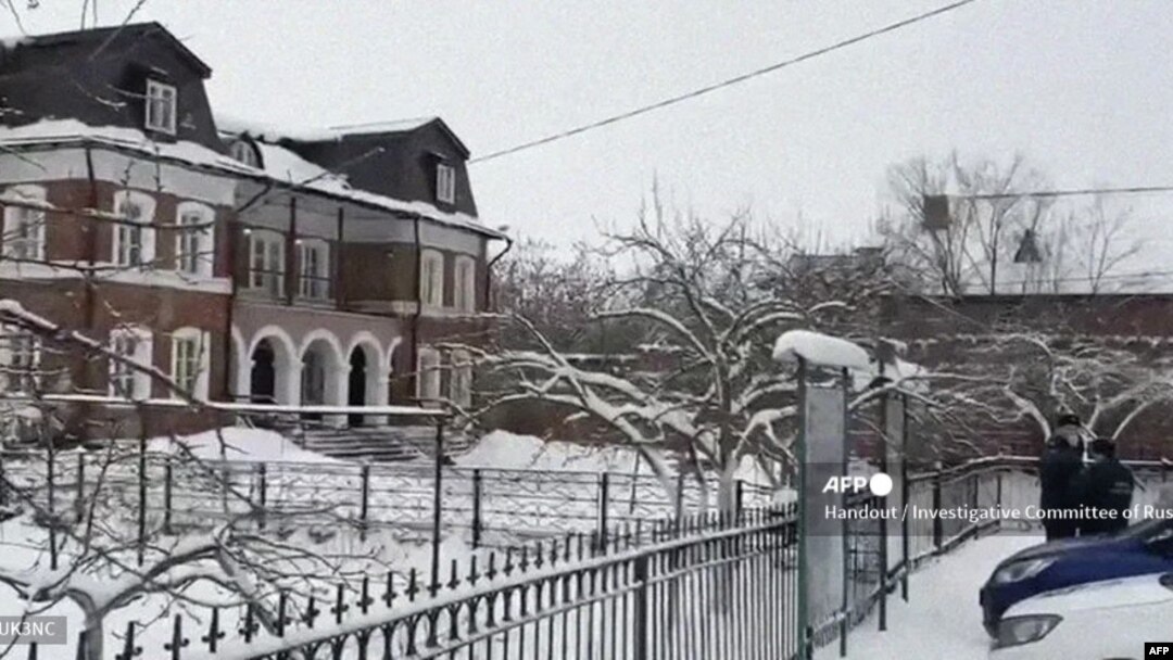 Училиштето каде што се случила експлозијата.