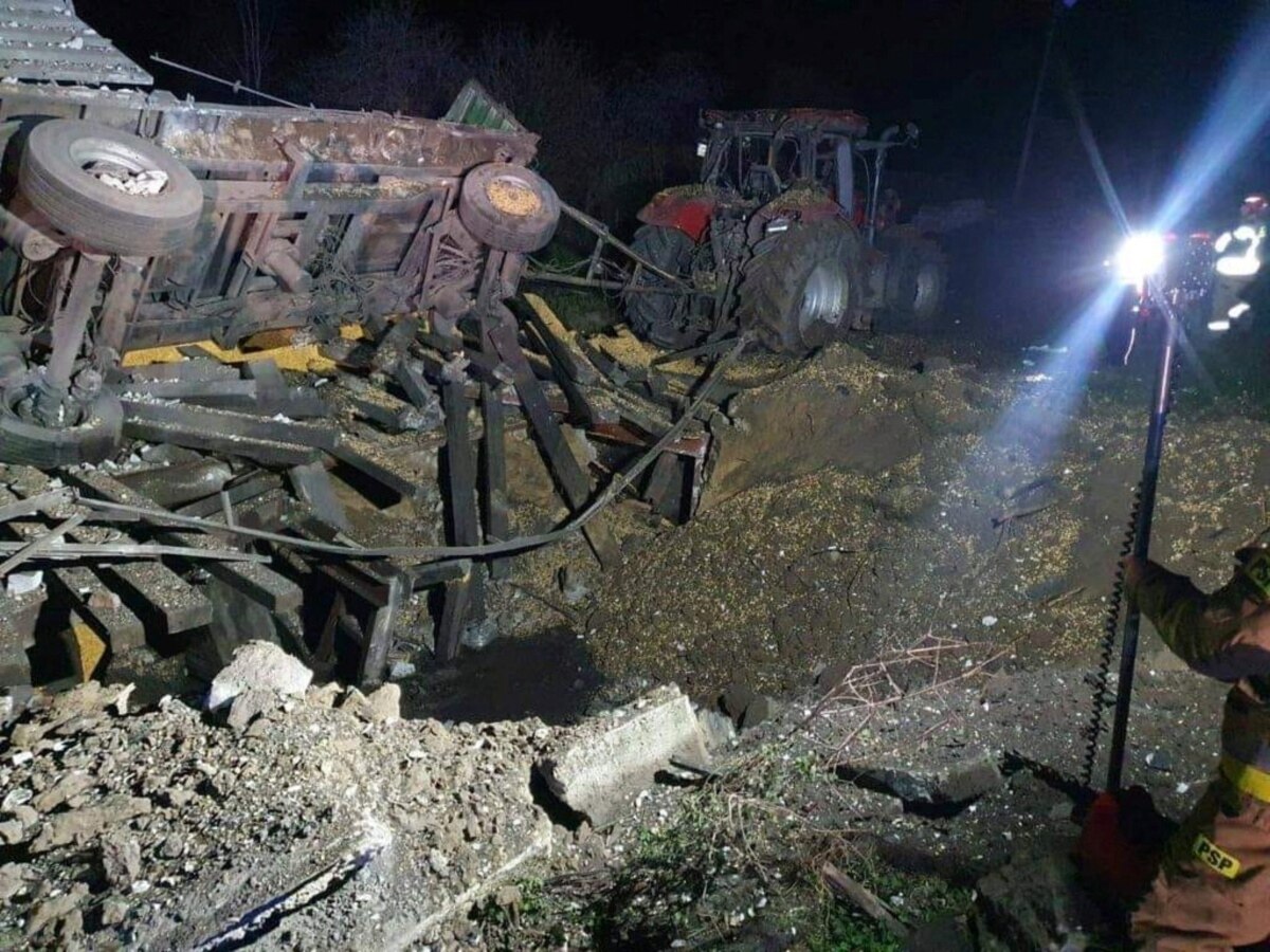 ЗМІ: польські експерти підтвердили, що ракета, яка впала в Пшеводуві, була українською