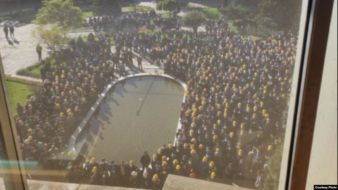 Reports indicated that workers at the Esfahan Steel Company, Iran's third-largest steel producer, were also on strike for a second consecutive day.