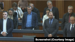 Десет претставници од српската заедница дадоа заклетва во Собранието на Косово на 17 ноември 2022 година
