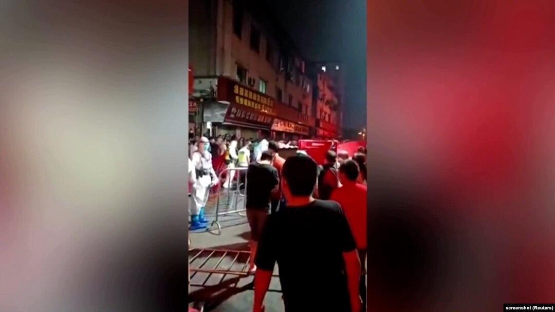 Guangzhou este un important port și centru comercial al Chinei, esențial pentru economia țării.