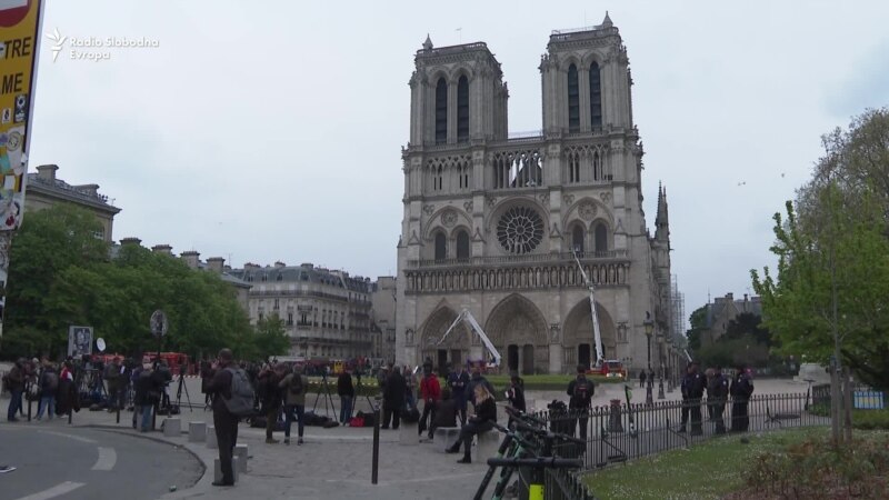 Notre Dame dan nakon požara