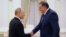 Ruski predsjednik Vladimir Putin s Miloradom Dodikom u Kremlju u Moskvi, 20. septembra 2022.