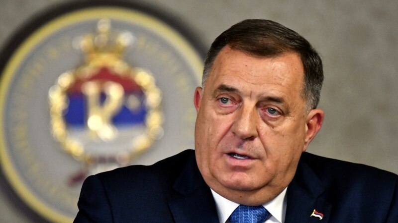 'Trojka' traži procesuiranje Dodika zbog negiranja genocida u Srebrenici