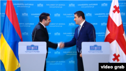 საქართველოსა და სომხეთის პარლამენტების თავმჯდომარეების ერთობლივი ბრიფინგი