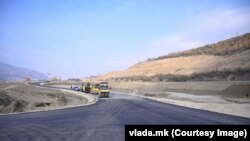 Punimet për autostradën Shkup - Bllacë, që ende nuk ka përfunduar. 