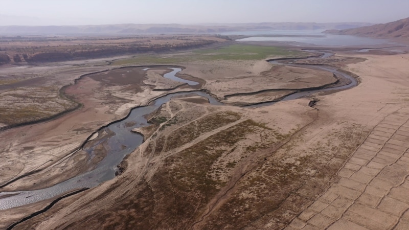 Граница: Узбекистан больше интересует водный ресурс, а Кыргызстан – земли?
