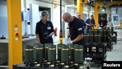 У грудні чеський уряд заявив про завершення передачі Україні 1,8 мільйона боєприпасів, які обіцяли надати у 2025 році