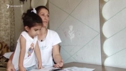 Մայրը պարզել է, որ իր որդեգրված երեխան, ումից «խաբեությամբ ստիպել են հրաժարվել», իր տանն է գրանցված