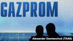 Compania rusească Gazprom deține în România o rețea de 19 benzinării și o sondă de explorare și exploatare.