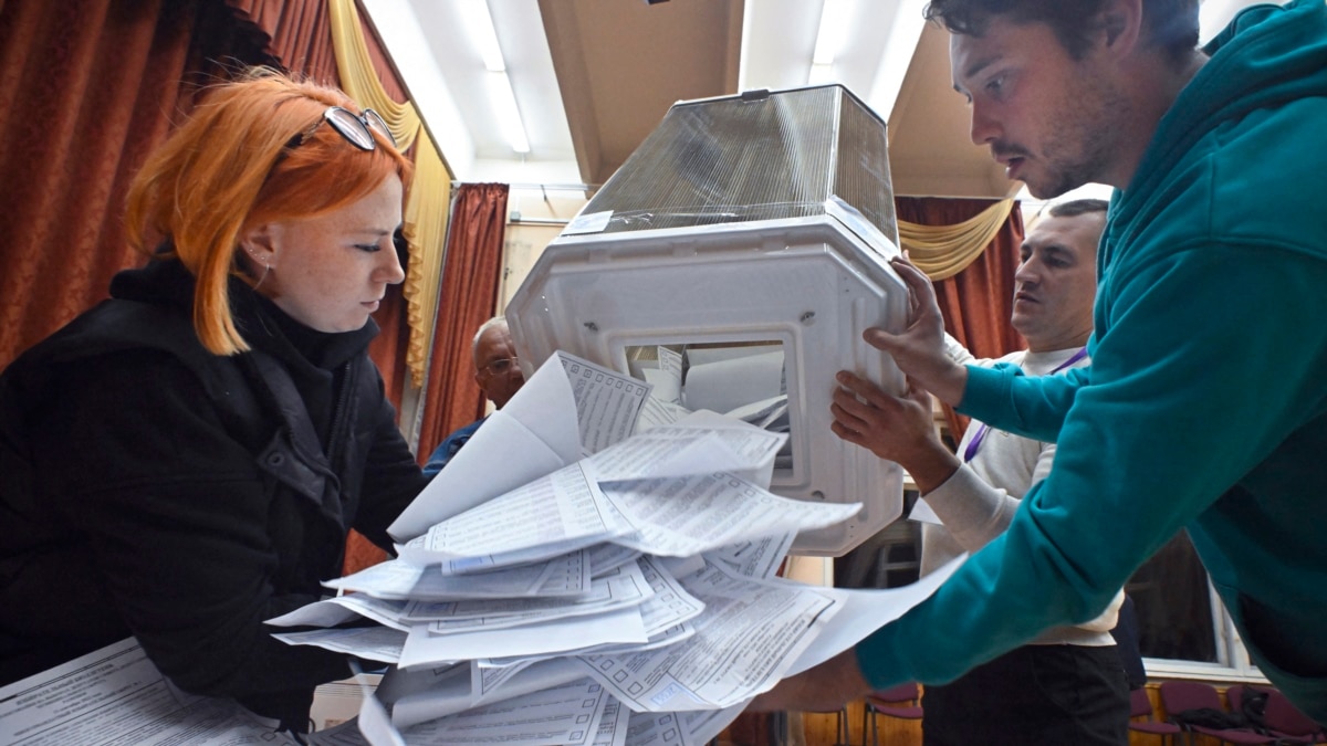 У Росії завершились триденні вибори – перемагає «Єдина Росія»