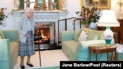 Кралица Елизабет Втора в деня на встъпването в длъжност на новия премиер на Великобритания Лиз Тръс, 6 септември