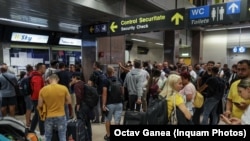 11 percheziții au avut loc în cuursul zilei de marți. Unele descinderi au avut loc la Aeroportul Henry Coandă din Otopeni.