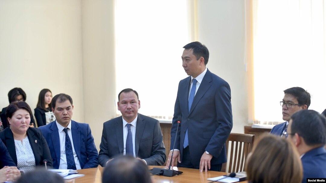 Маданият, маалымат, спорт жана жаштар саясаты министрлигиндеги кеңешме. 12-сентябрь, 2022-жыл.