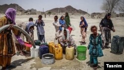 ساکنان منطقه چابهار در استان سیستانوبلوچستان به شدت از کمبود آب آشامیدنی بهداشتی رنج میبرند