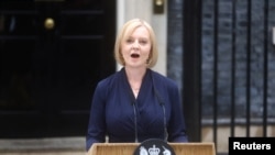 Noul premier al Marii Britanii, Liz Truss, a transmis că principalele ei priorități sunt rezolvarea problemelor ce țin de economie, de criza energetică și de situația sistemului de sănătate național.